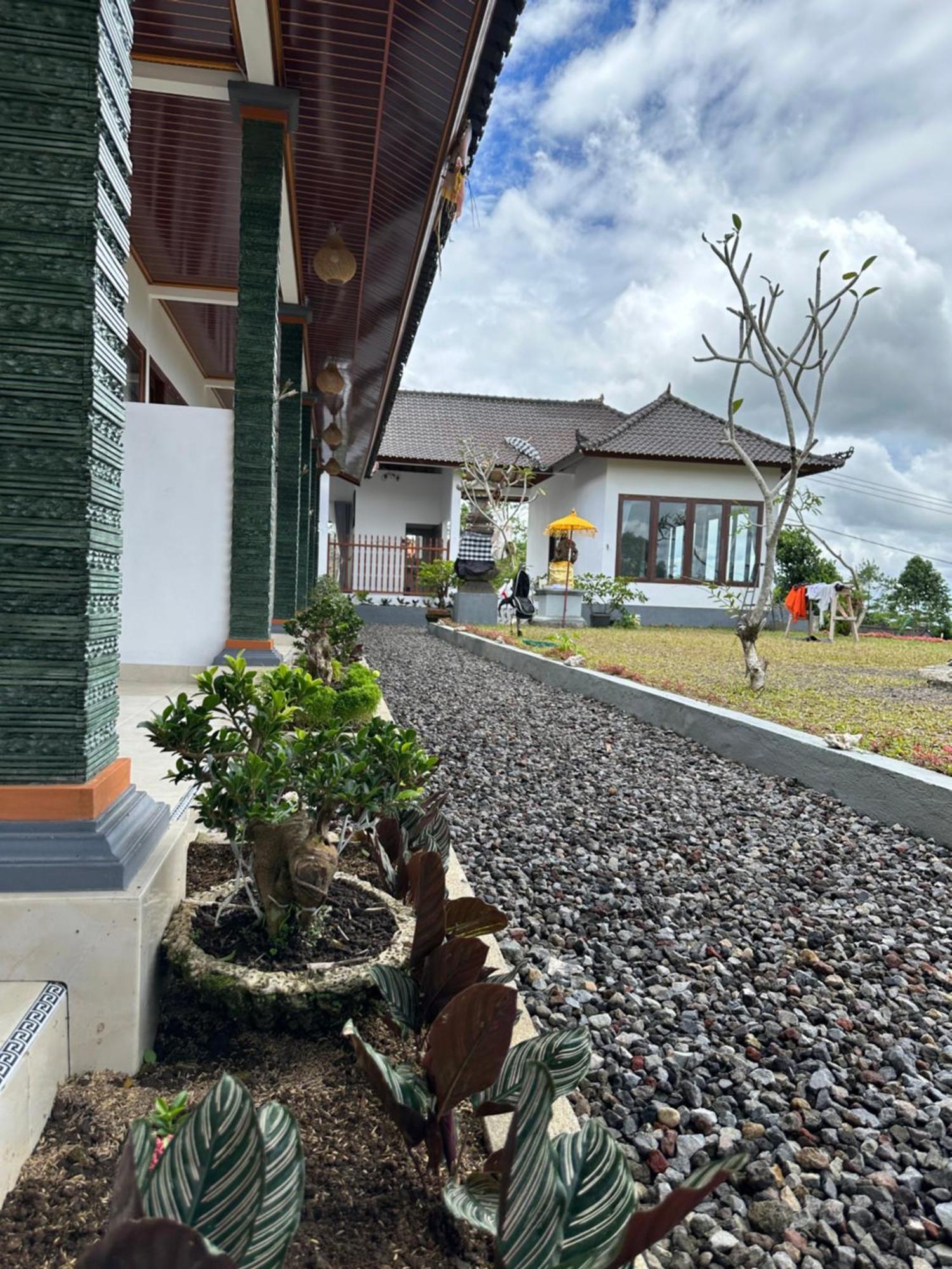 Bali Basuki Retreat Center Apartment Besakih Ngoại thất bức ảnh