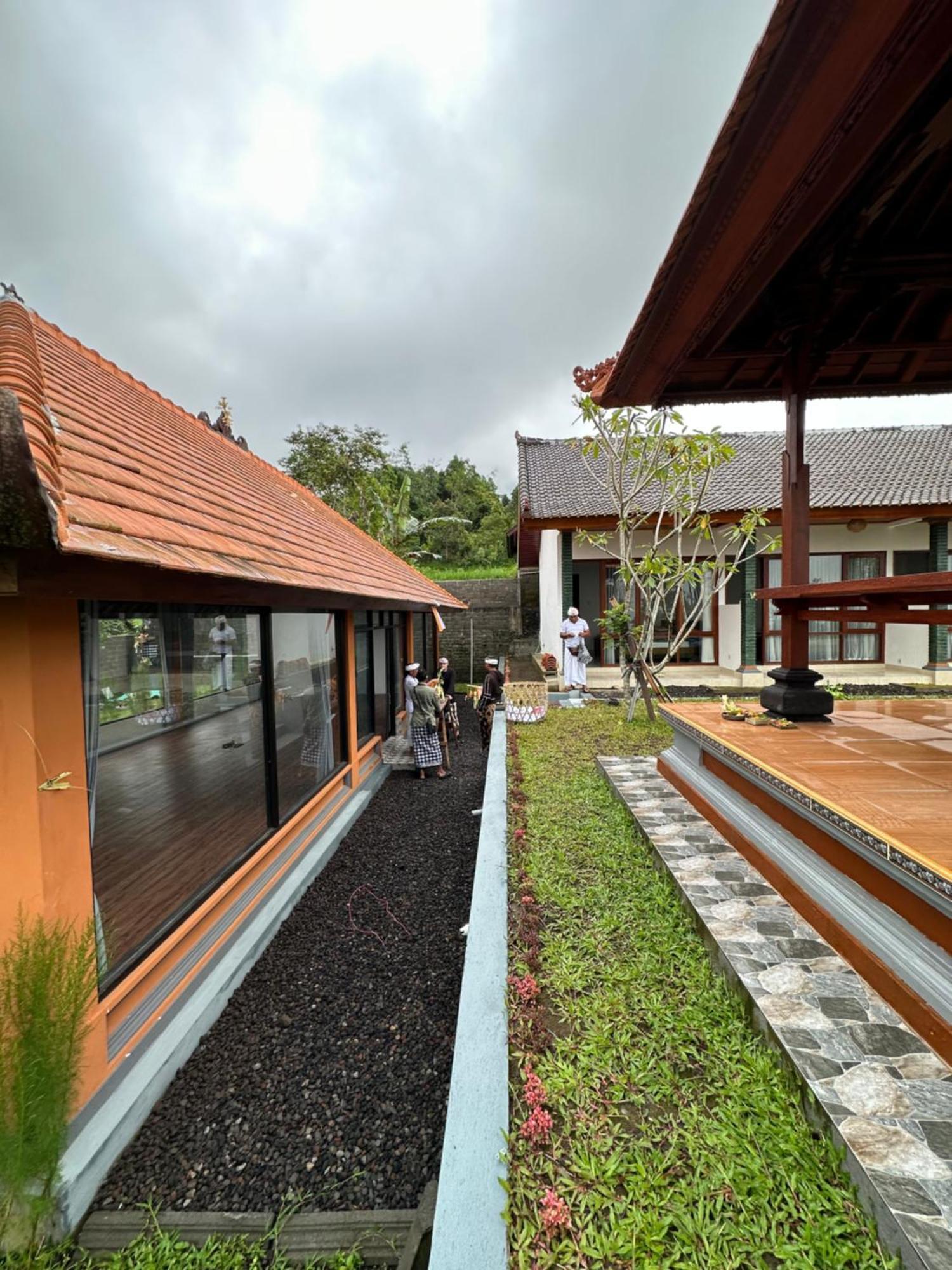 Bali Basuki Retreat Center Apartment Besakih Ngoại thất bức ảnh