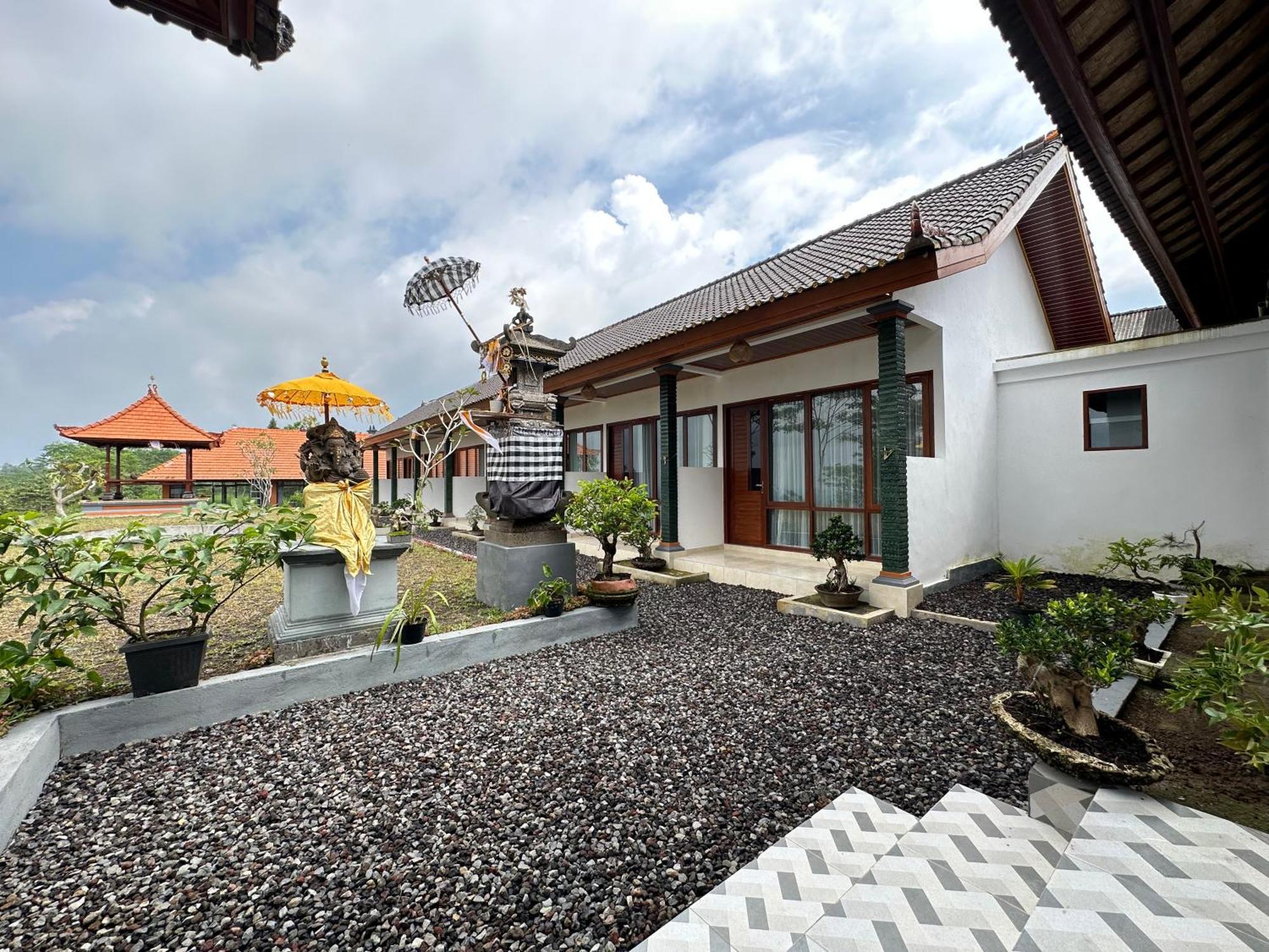Bali Basuki Retreat Center Apartment Besakih Ngoại thất bức ảnh