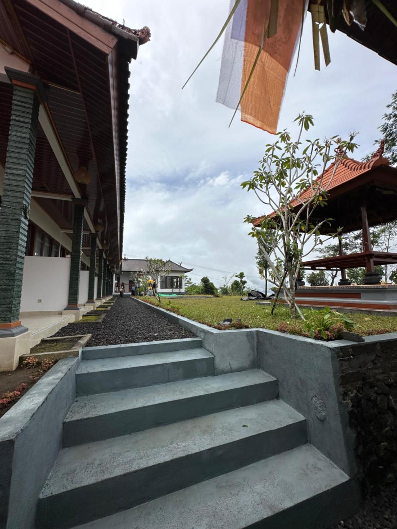 Bali Basuki Retreat Center Apartment Besakih Ngoại thất bức ảnh
